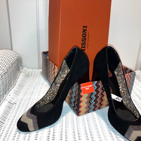 Missioni for Target Heels Brown Suede Chevron/Herringbone Pattern - Picture 6 of 16